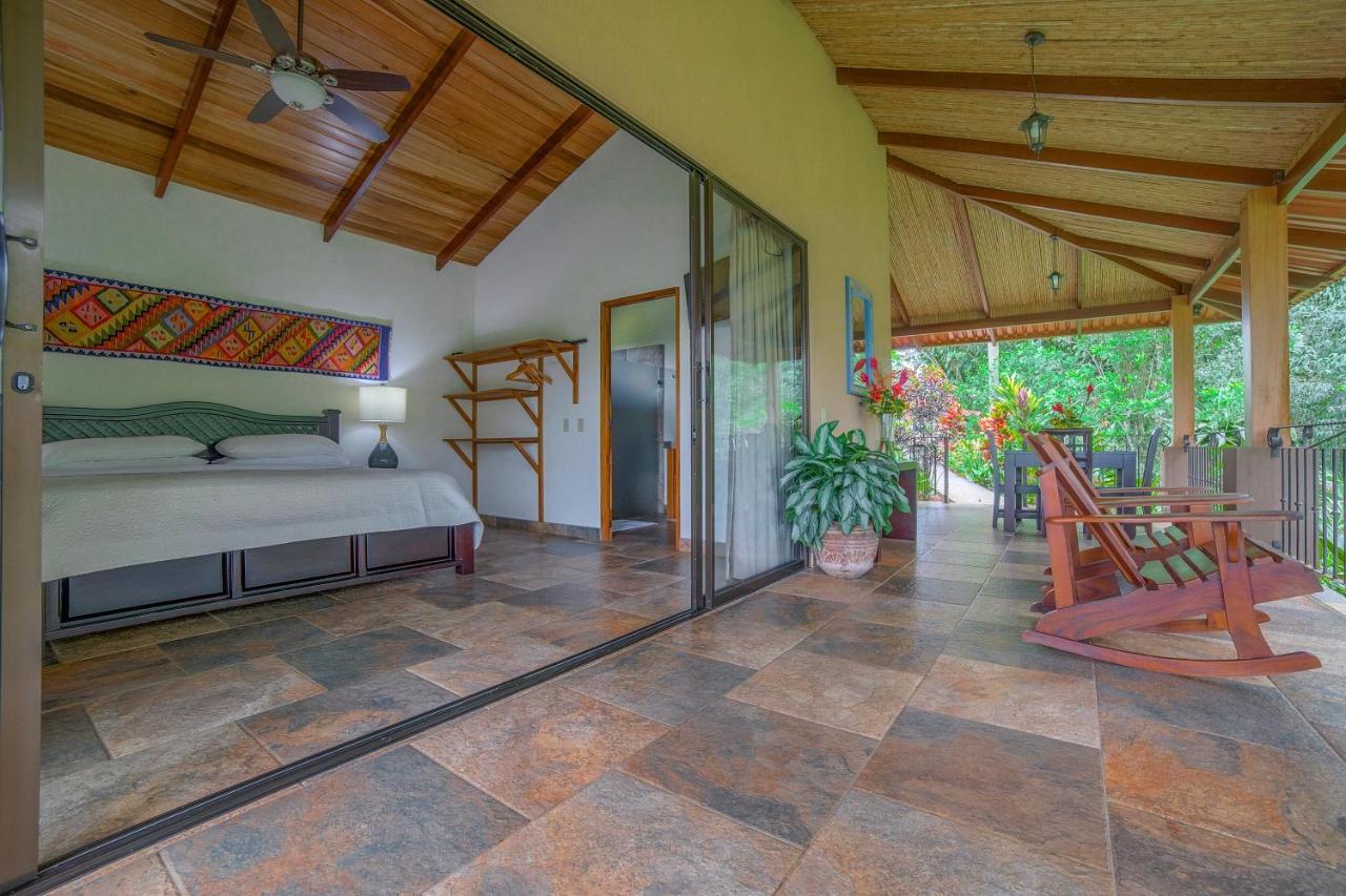 La Finca Lodge La Fortuna Exterior photo
