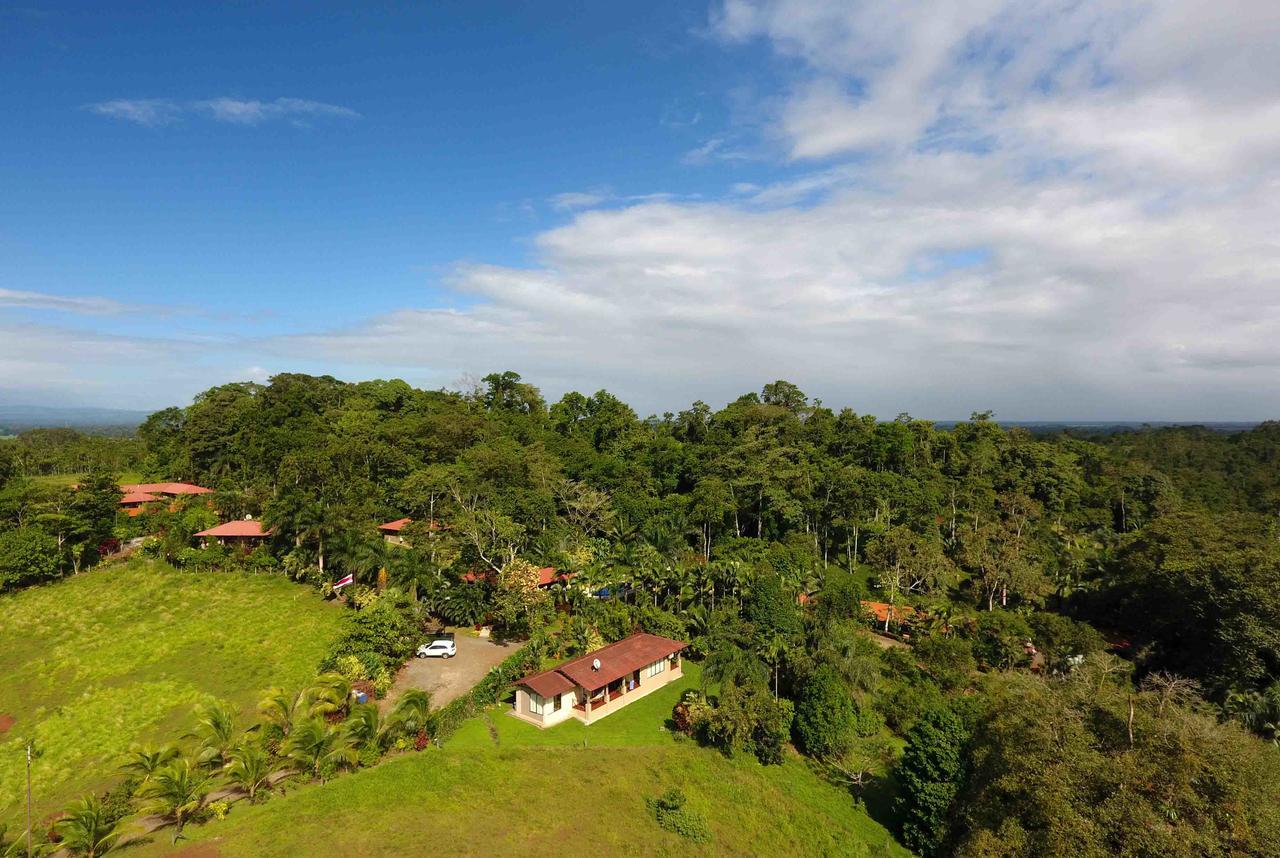 La Finca Lodge La Fortuna Exterior photo